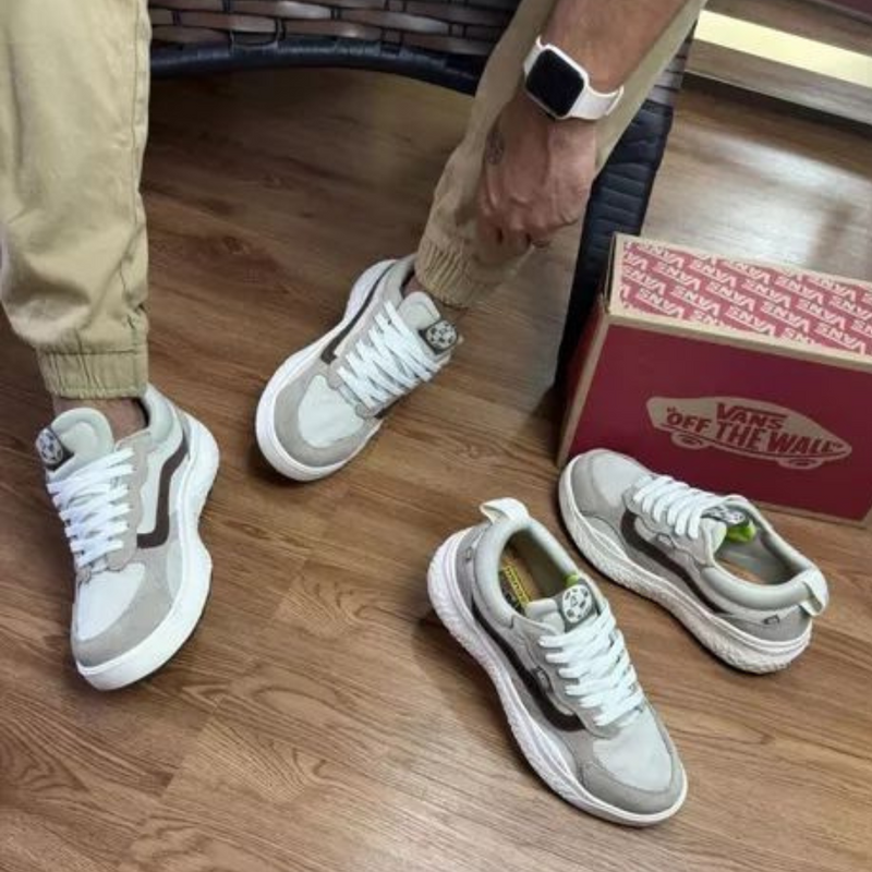 Tênis Vans Ultrarange Bege com Marrom - Premium