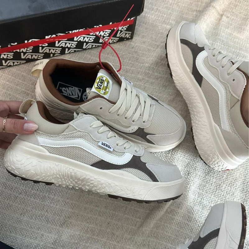 Tênis Vans Ultrarange Branco com Bege - Premium