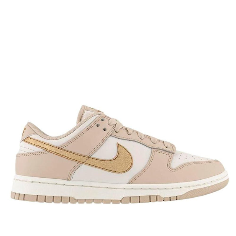 Tênis SB Dunk Gold Swoosh